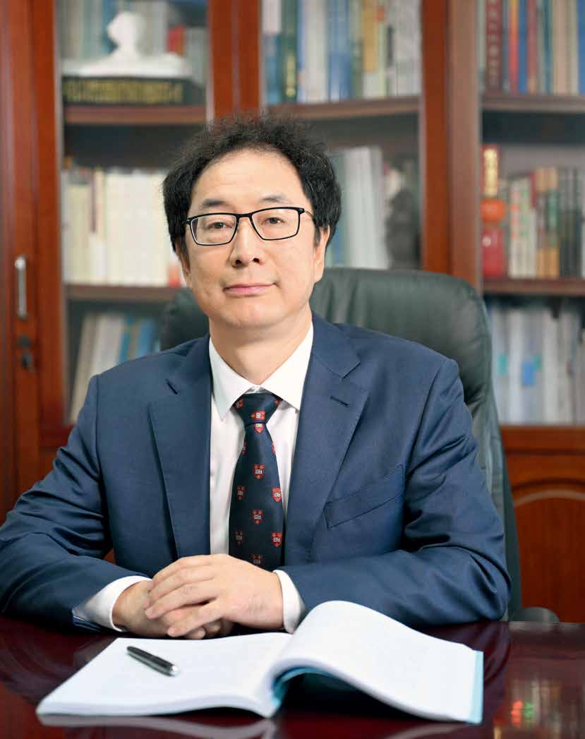 资料图 何文昌曾获评“2022重庆经济年度创新人物”