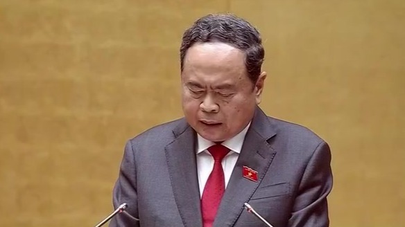 陈青敏当选连任越南国会主席