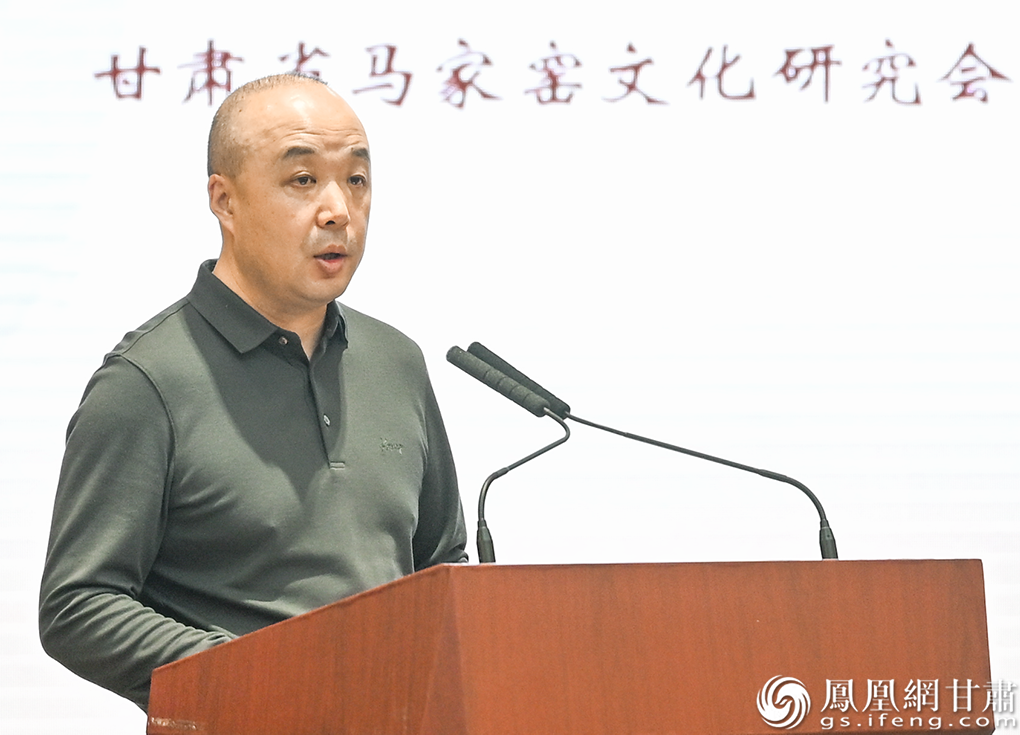 王志安之子、甘肃省马家窑文化研究会常务副会长兼秘书长王强说，父亲的研究让马家窑文化赢得海内外学界高度关注。