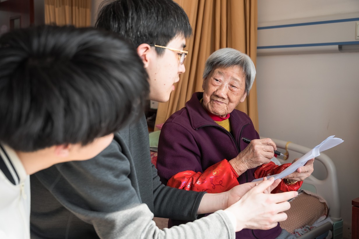 江西财经大学芯创客团队赴沪开展认知障碍调研交流
