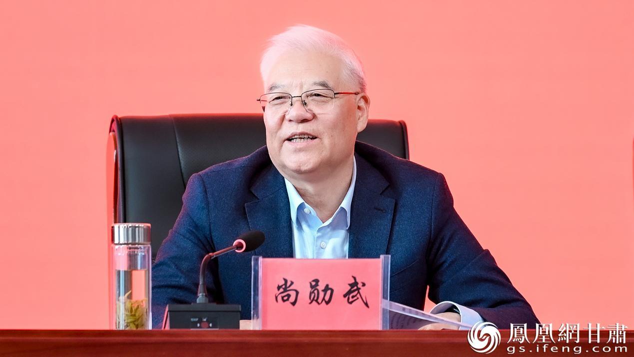 民进甘肃省委会主委尚勋武表示，要以实干担当彰显中国特色社会主义参政党应有的政治自觉。