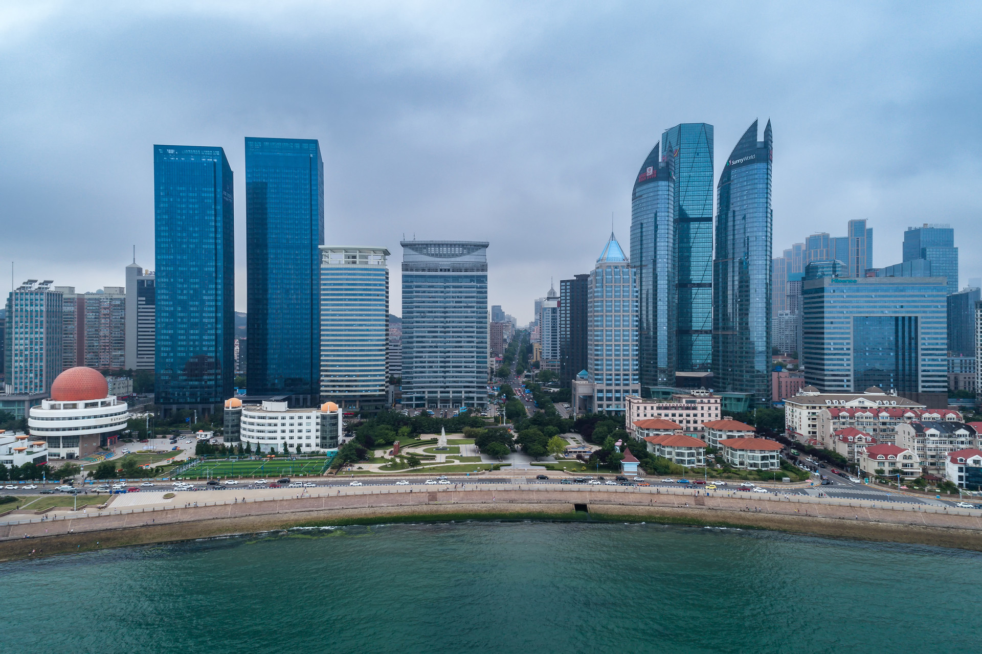 答疑解惑 青岛市医保政策宣讲团暖心服务高校学子