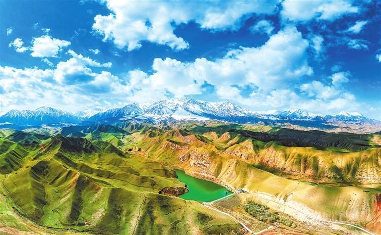 《生命祁连》（组照之一）　新甘肃&middot;甘肃日报特邀通讯员　裴正琪