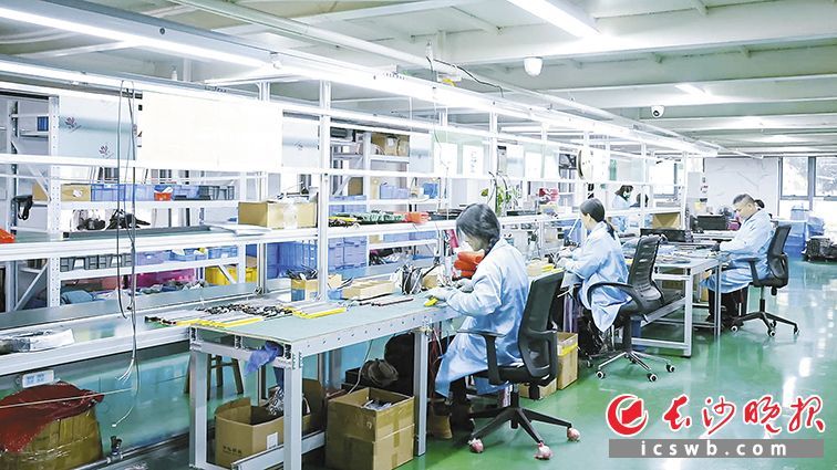 图为天安门业车间。均为长沙晚报通讯员 湘宣 供图
