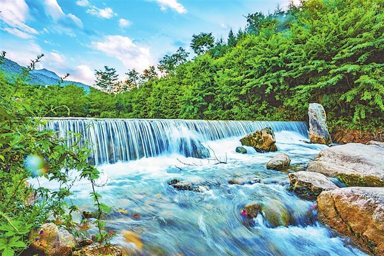 宕昌县官鹅沟国家森林公园　本文图片均为资料图