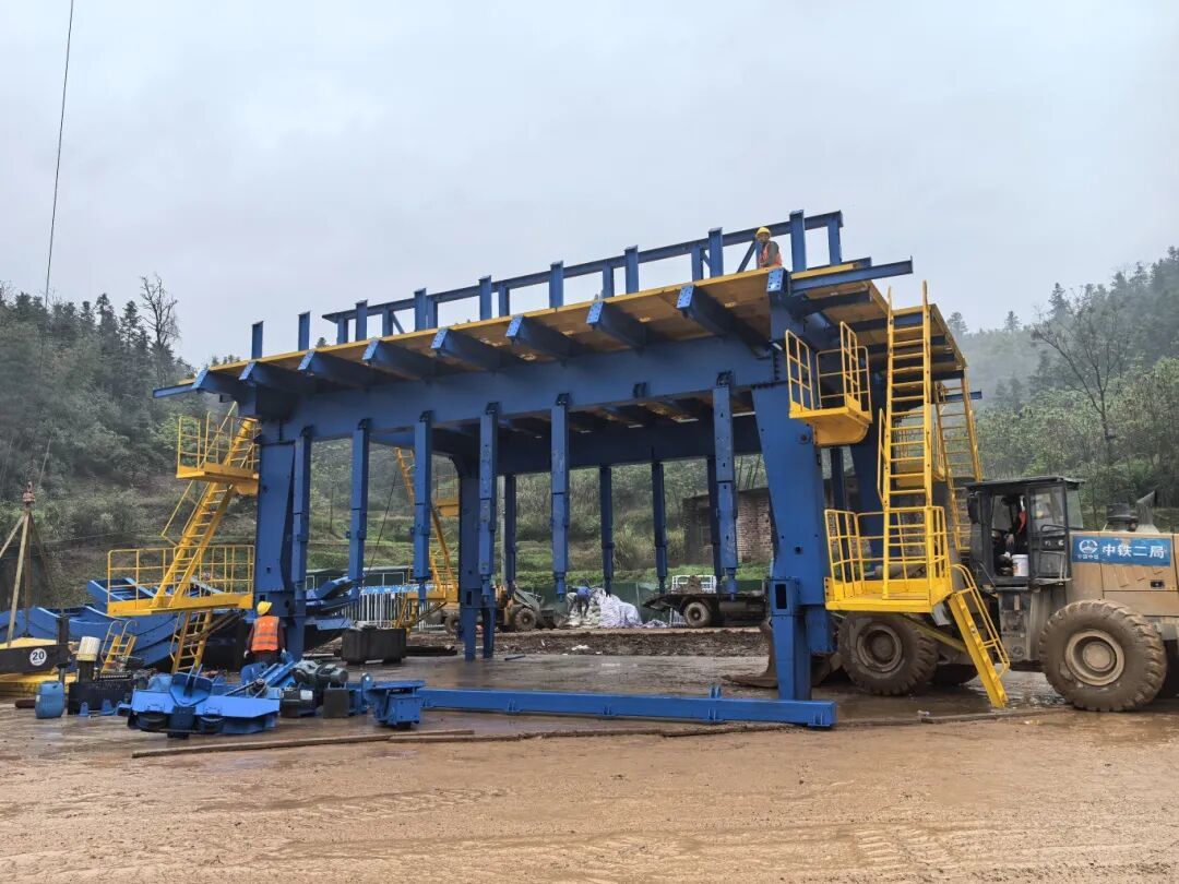 长赣高铁江西段又一控制性节点取得突破 全线施工进入隧道攻坚阶段