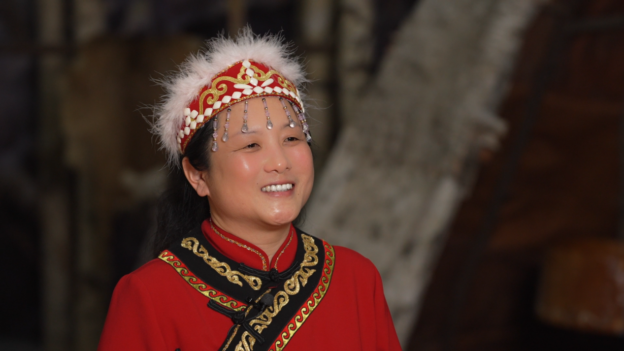 伊玛堪省级代表性传承人 卢艳华