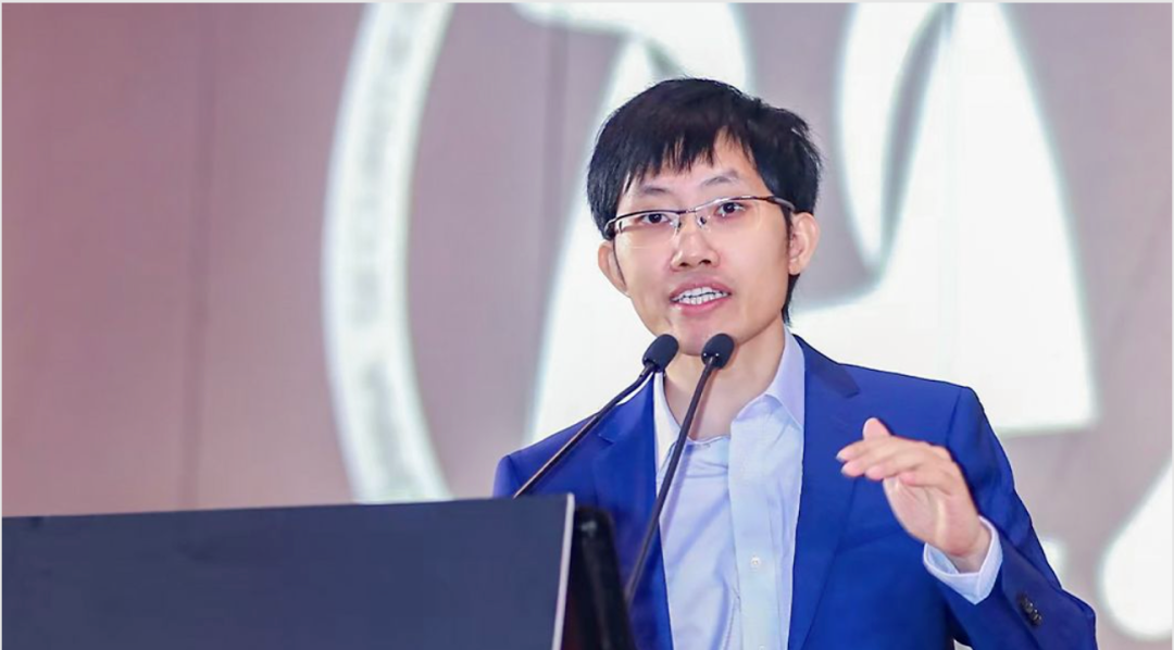 梁文锋内部透露：DeepSeek V4将于4月下旬发布