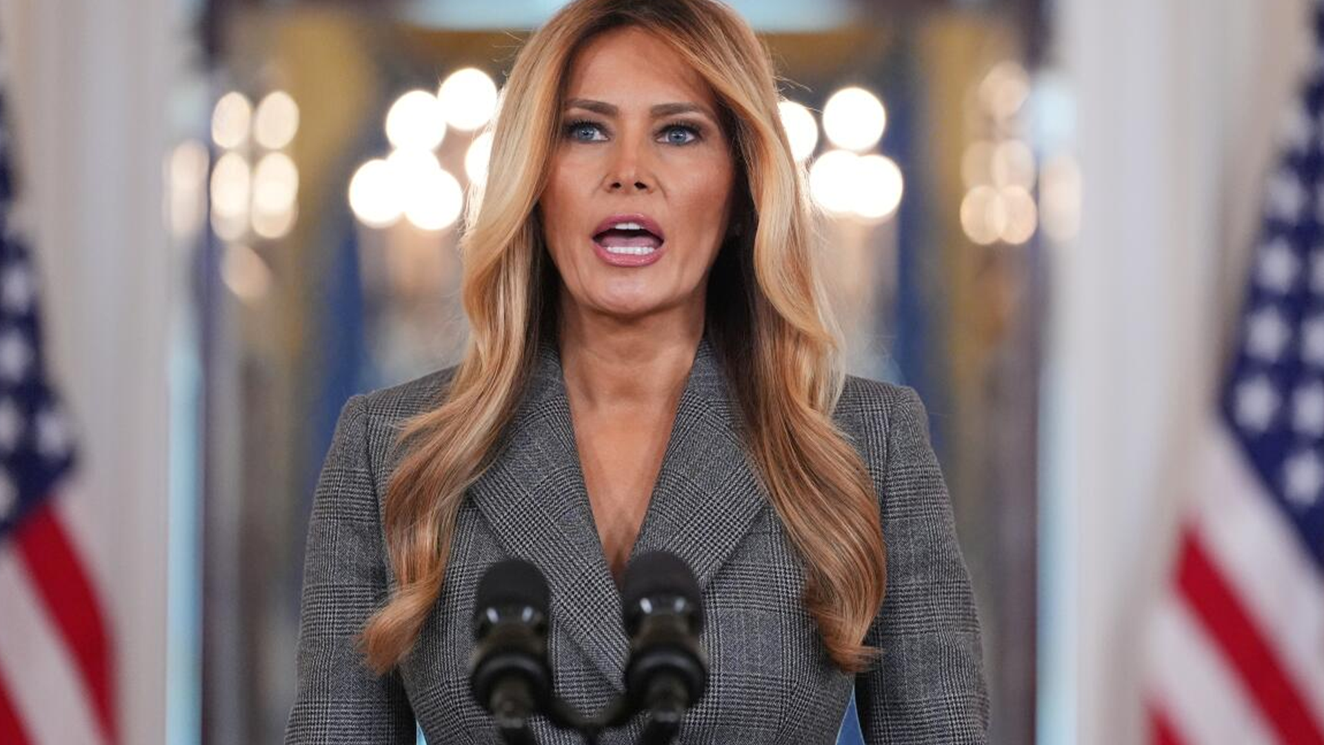 罕见！梅拉尼娅发表公开讲话：我不是爱泼斯坦案受害者，不是他把我介绍给特朗普