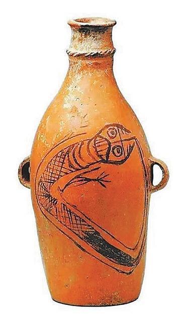 甘谷县出土的鲵鱼纹彩陶瓶