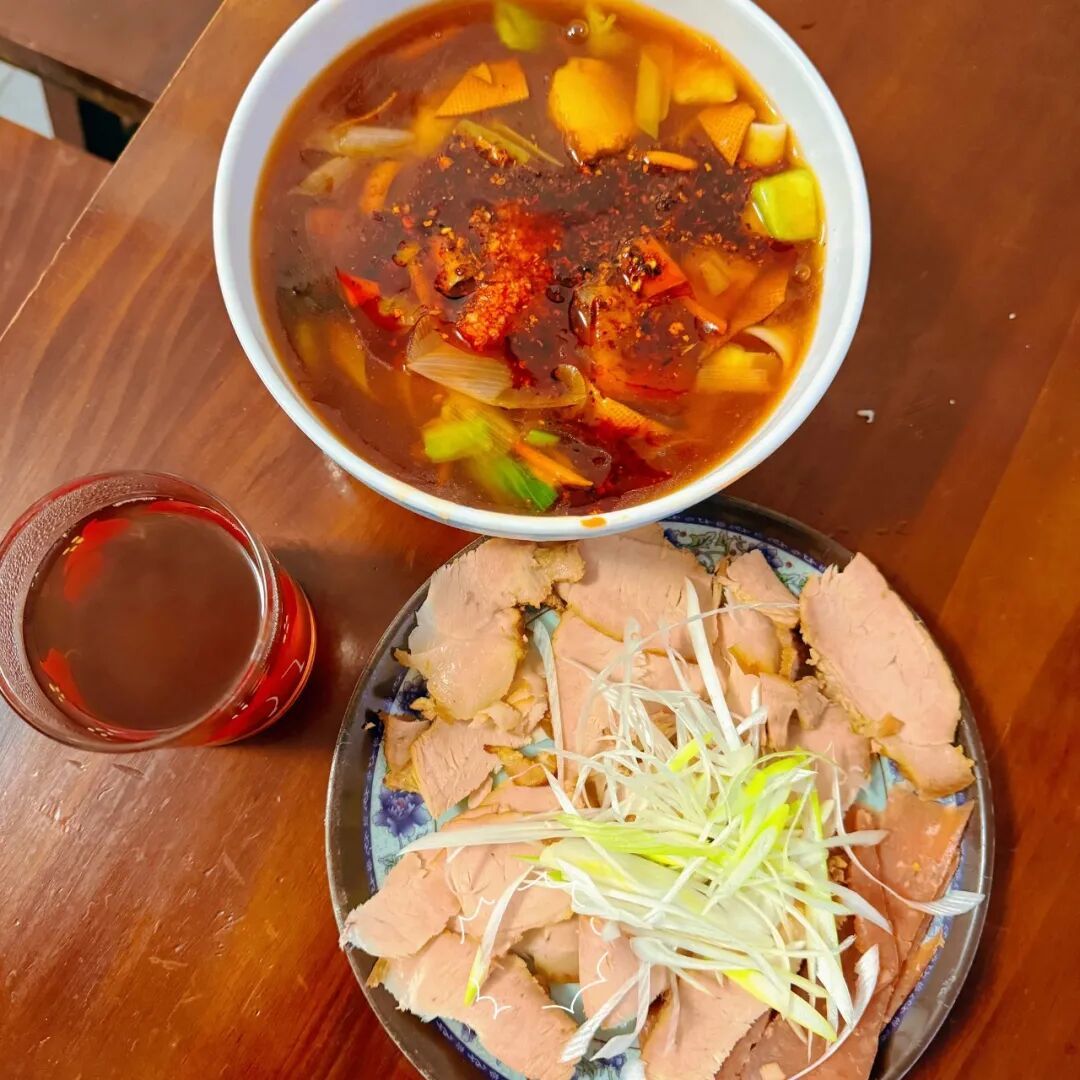 武威的春天：一半是古城景致　一半藏在烟火滋味里