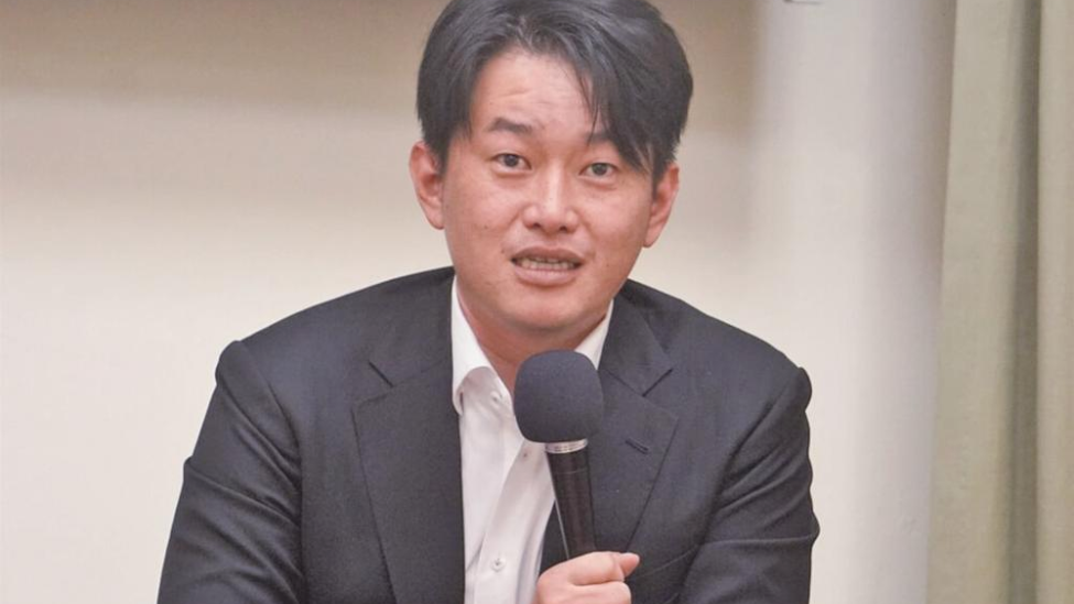 陈柏惟加入民进党救沈伯洋？议员批：把台北市民智商踩在地上碾压