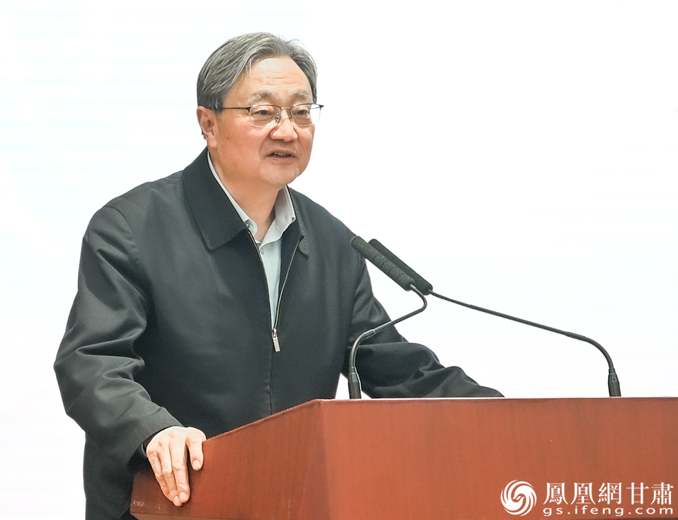 甘肃省社会科学院原院长范鹏说，王志安的研究指明了彩陶纹饰是在表达先民的远古哲学观念。