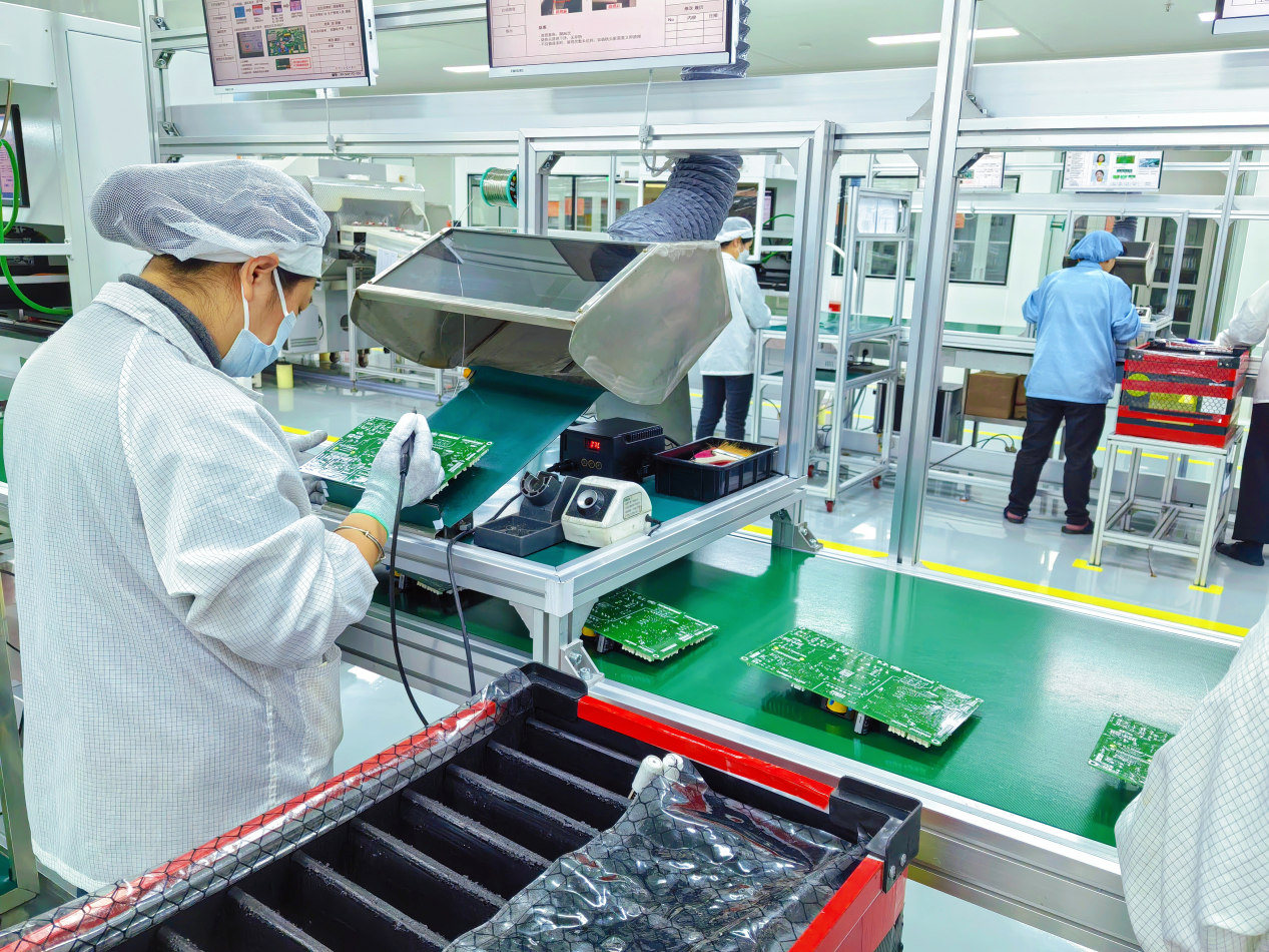 3月27日，幸星电子二期项目已正式投产。澎湃新闻记者 丁珏汭 摄