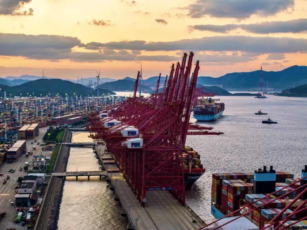 8.7宁波舟山港2.jpg