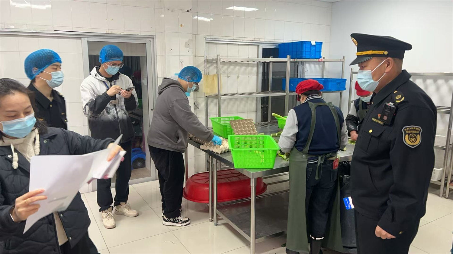 江北区推行跨部门协同“综合一次查”进校园 守护师生“舌尖安全”