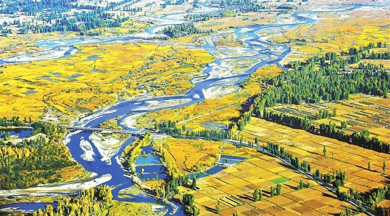 《诗意黑河》　新甘肃&middot;甘肃日报特邀通讯员　脱兴福