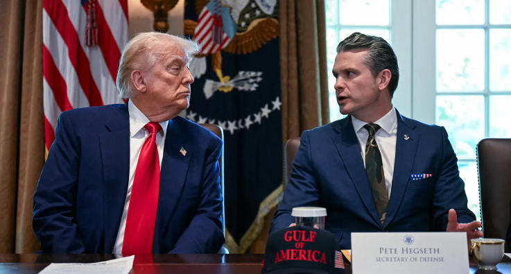 美议员宣布将弹劾防长,还呼吁内阁罢免特朗普