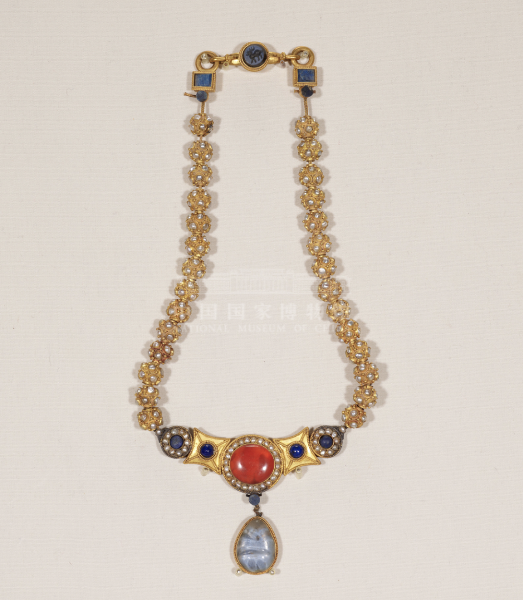 嵌珍珠宝石金项链　1957年陕西西安城西的梁家庄隋李静训墓出土　@中国国家博物馆