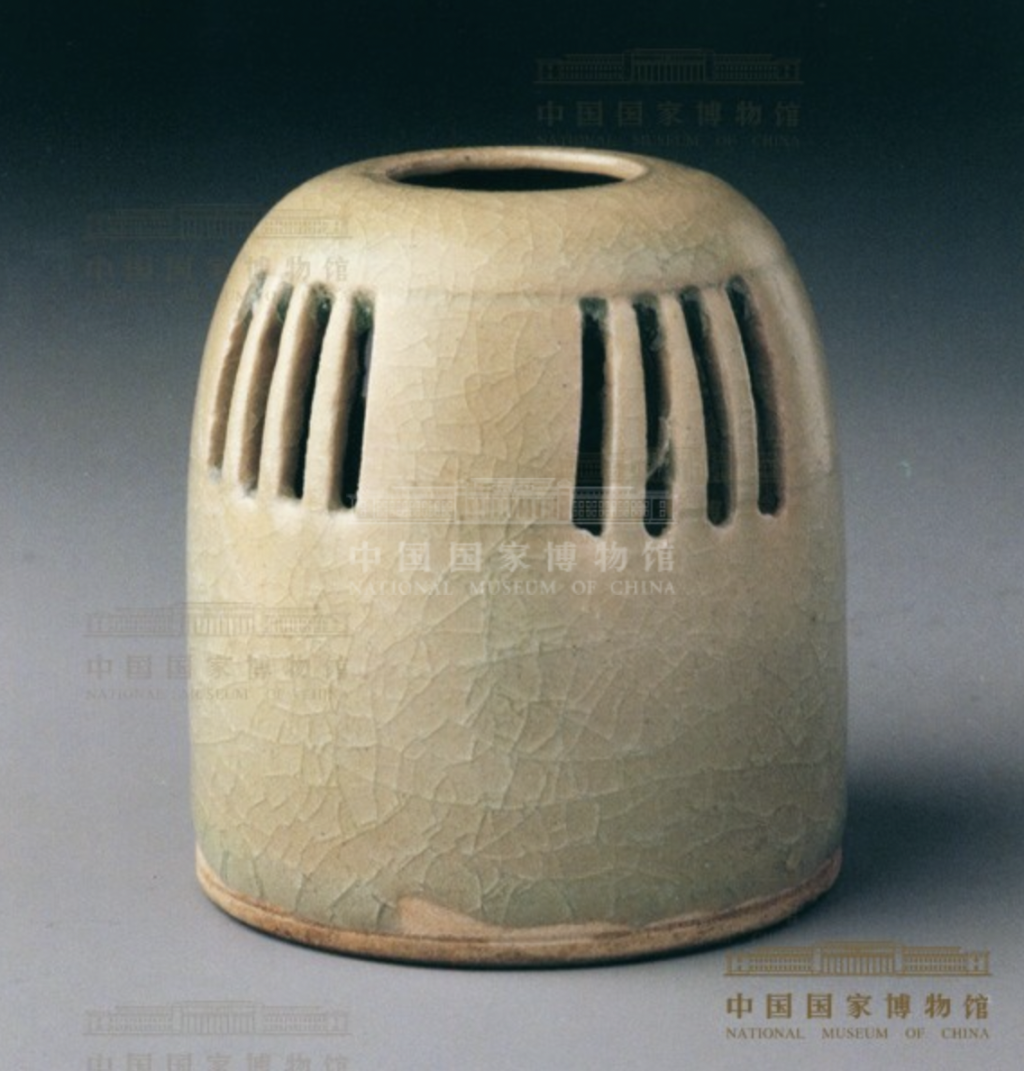 隋　青瓷平底小口盒　1957年陕西西安城西的梁家庄隋李静训墓出土　@中国国家博物馆