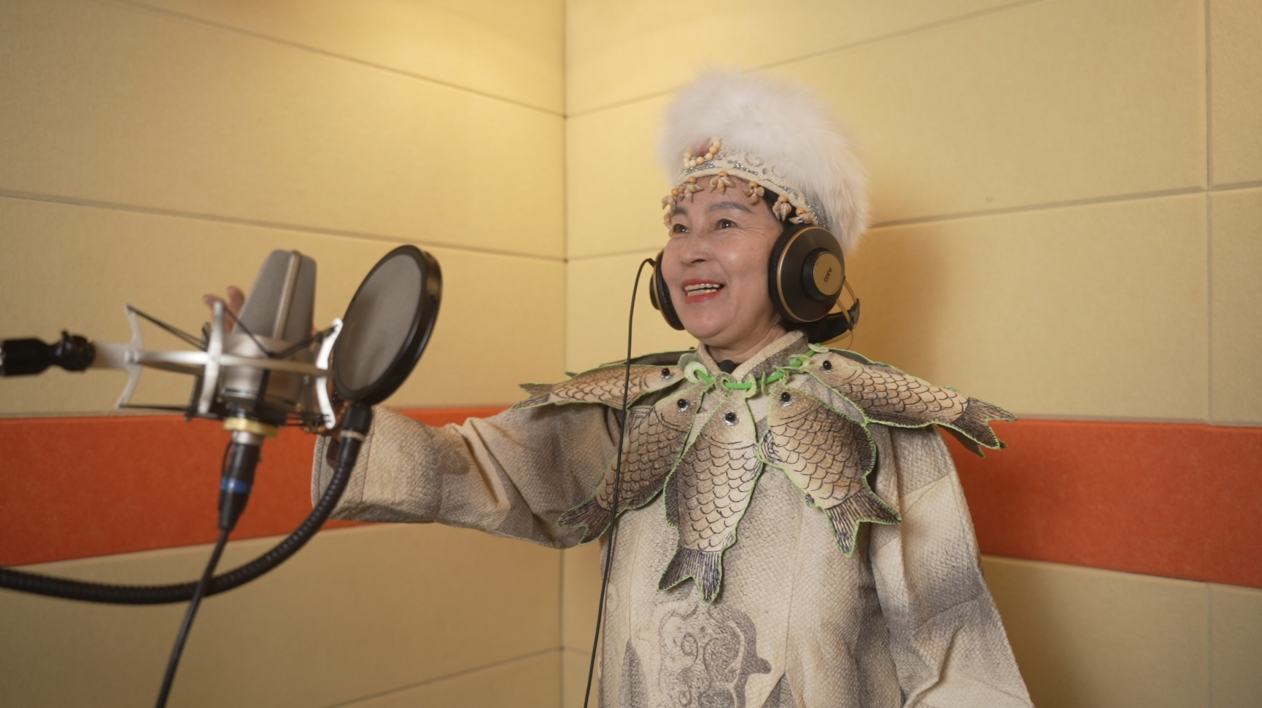 伊玛堪县级代表传承人 敖兰欣