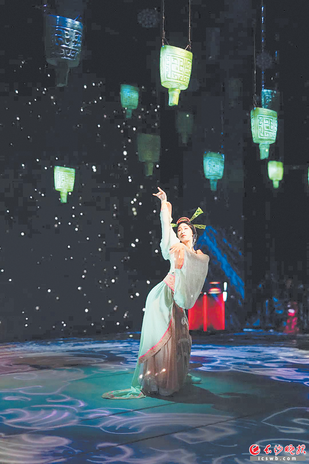 清明假期，长沙博物馆内的《寻长沙》文博风物艺术幻境迎来首演一周年。图为《寻长沙》剧照。 长沙晚报全媒体记者 周数邑 摄