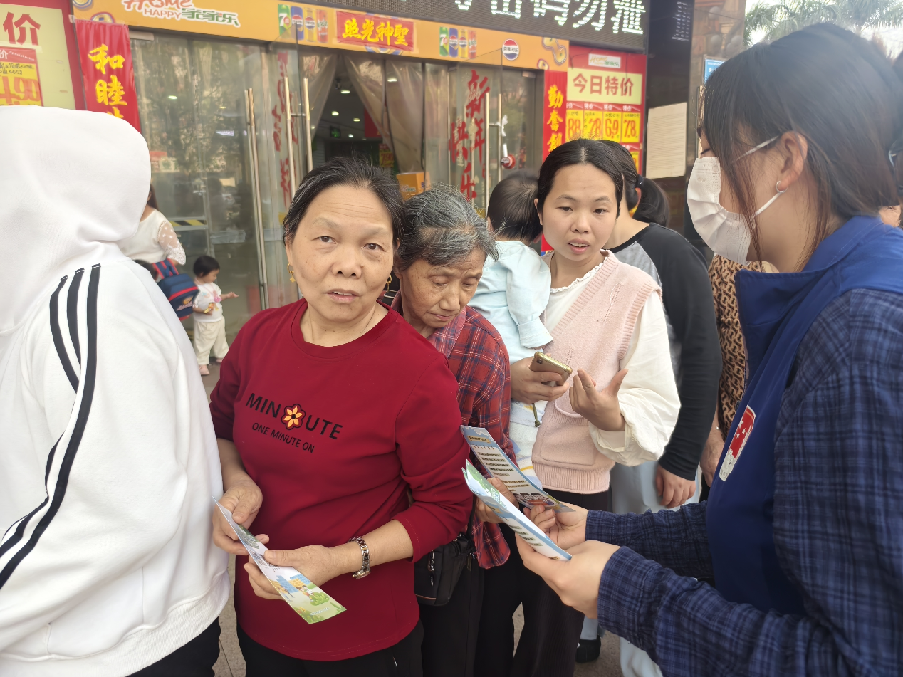 普法宣传进社区，依法维权促和谐 —— 铁岗社区劳资纠纷普法宣传活动