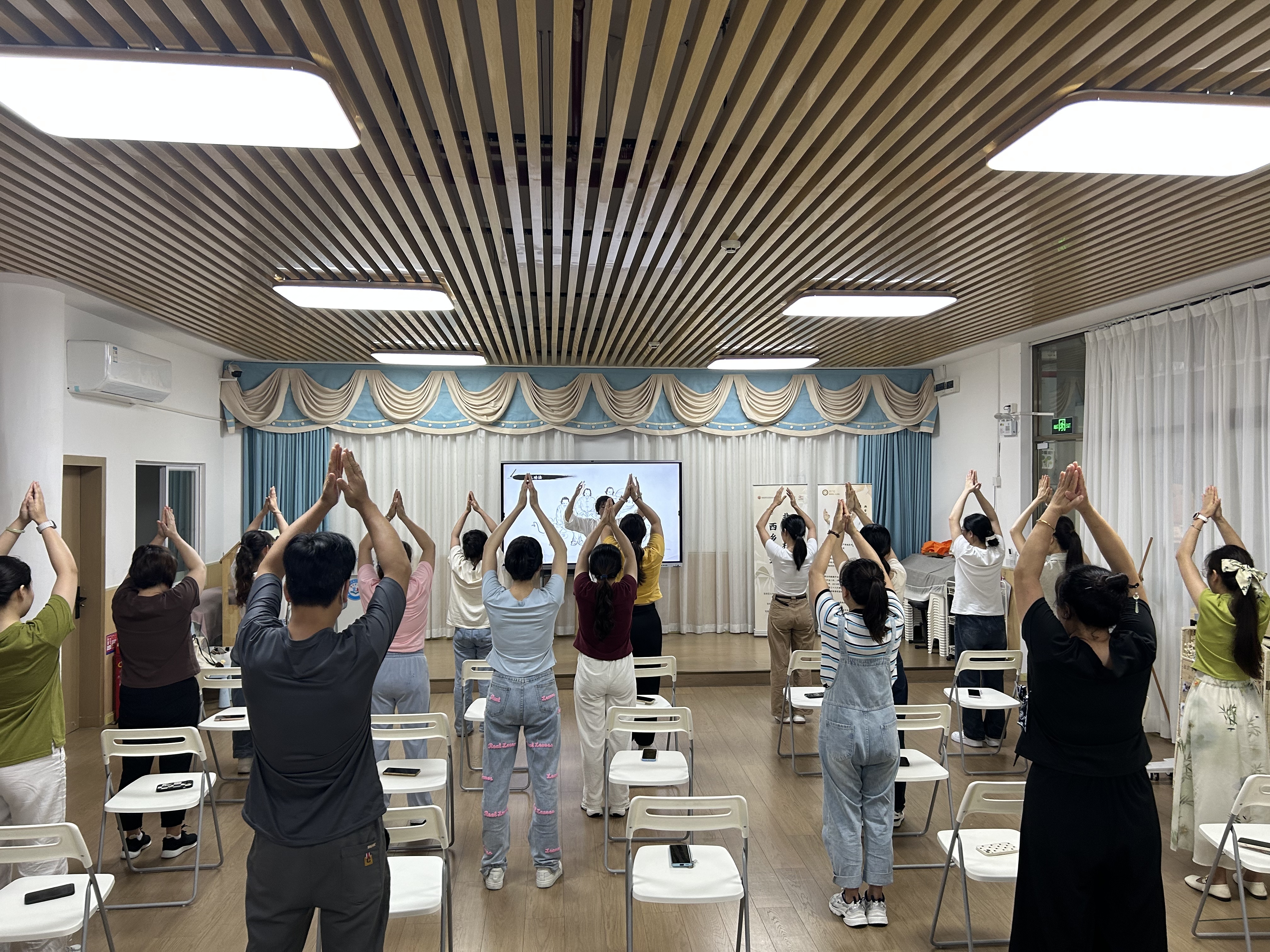 太极养生反哺深港桑梓,非遗技艺润泽幼教一线