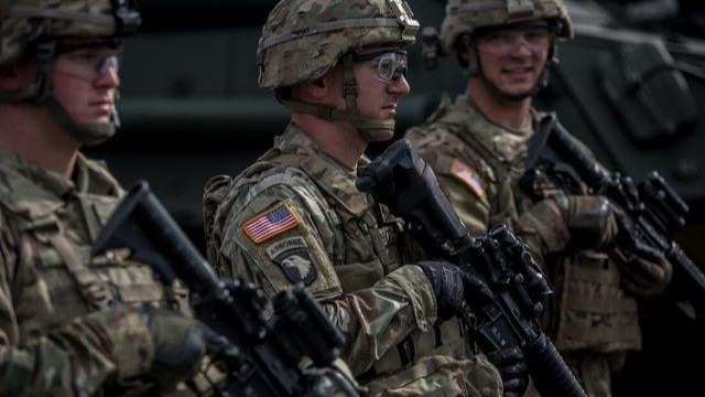 美军高官“诉苦”：打击伊朗期间，美军消耗约760万杯咖啡，200万瓶能量饮料和大量尼古丁