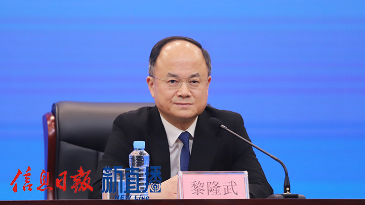 省委宣传部副部长、省新闻出版局（省版权局）局长黎隆武