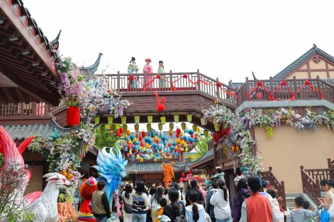 来源：鹰潭方特东方神画