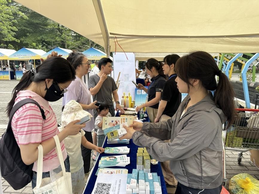香蜜湖街道硬核灭蚊！爱国卫生行动周，守护你远离“蚊扰”