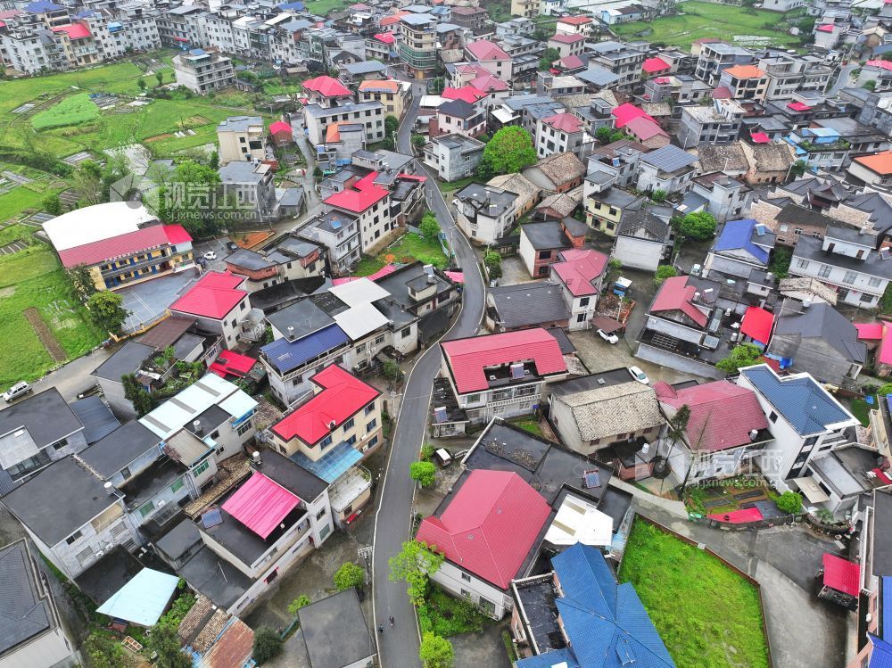 江西芦溪：四好农村路助力乡村振兴（图）