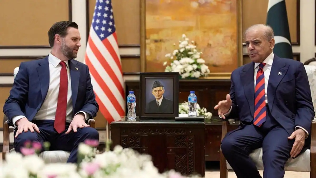 美伊谈判持续21小时 因分歧未达协议 霍尔木兹海峡控制权成僵局