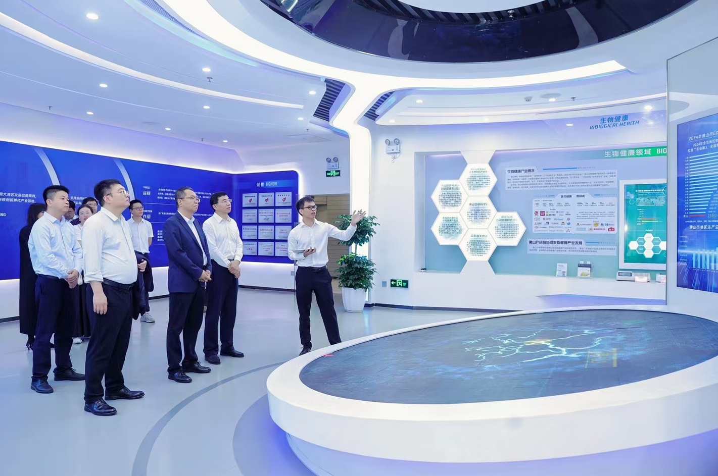 粤蒙携手，向新而行！内蒙古科技大学广东科创飞地在佛山正式揭牌