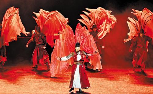 2025年11月20日,舞剧《颜真卿》演出现场。本报记者 史晟全摄