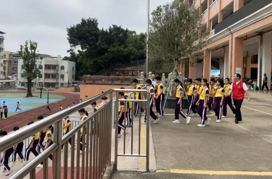 遇到地质灾害怎么办？珠海斗门这场演练走进校园教实招
