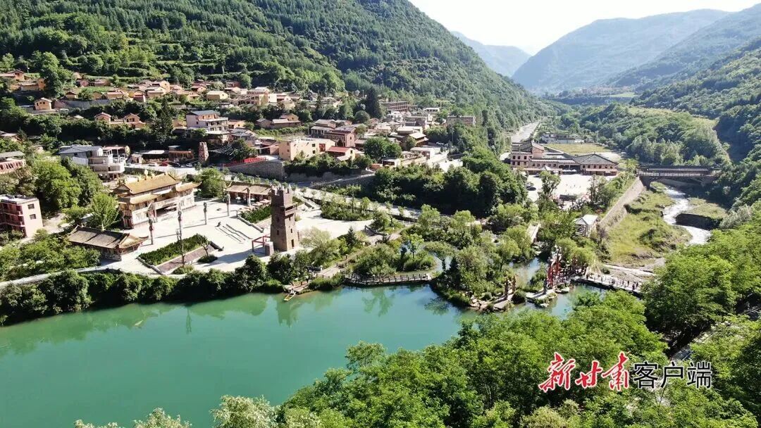 藏寨鹿仁美如画　新甘肃&middot;甘肃日报通讯员　刘辉　摄