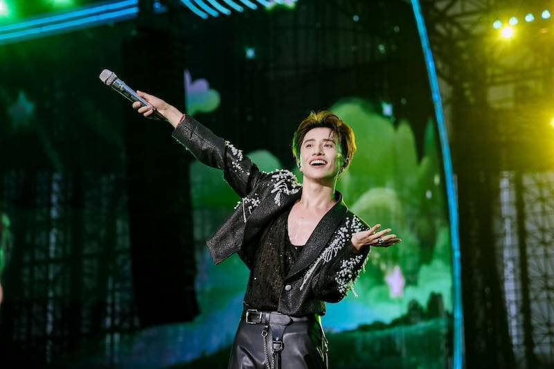 青春限定派巡回演唱会深圳站深爱、深情、深刻落幕(图2)