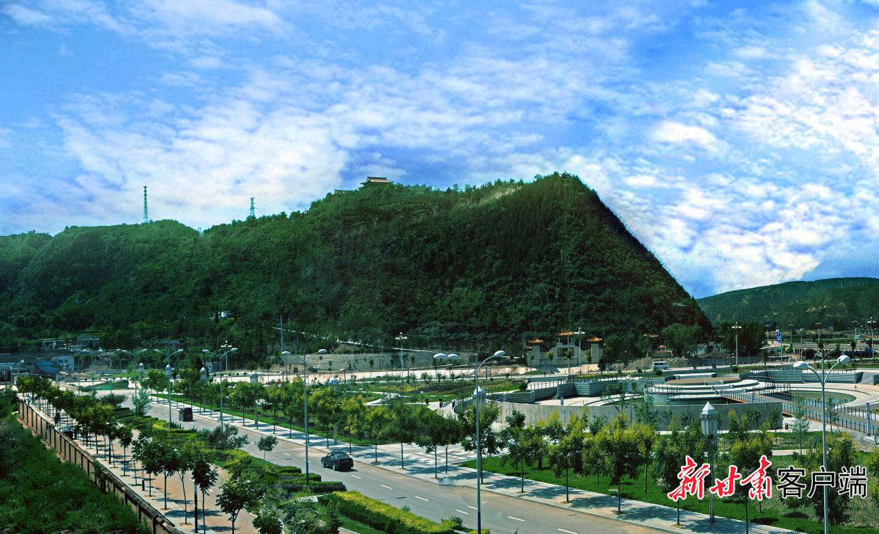 泾川县王母宫山夏日景色（资料图）