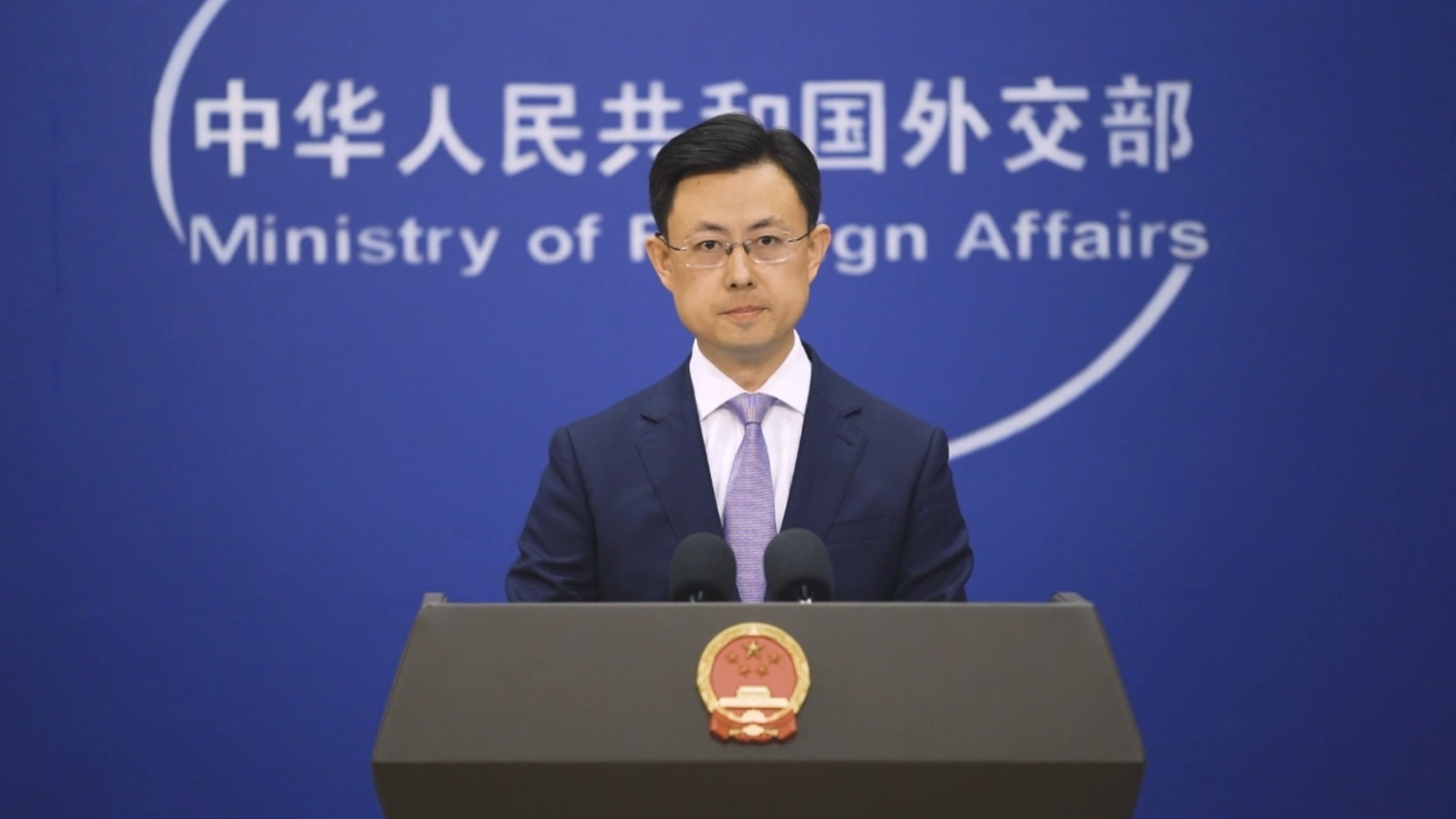 特朗普下令封锁霍尔木兹海峡，外交部回应