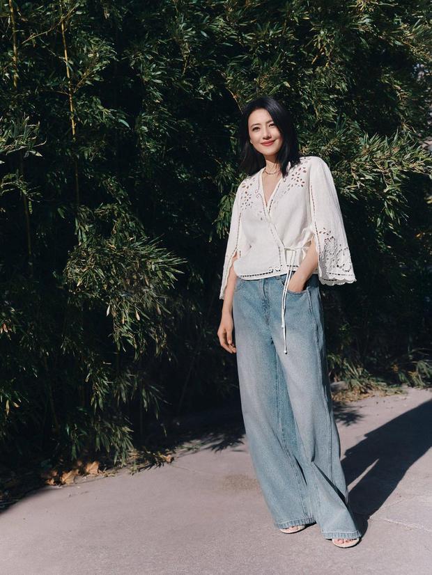 高圆圆美貌养眼，女神范儿十足。