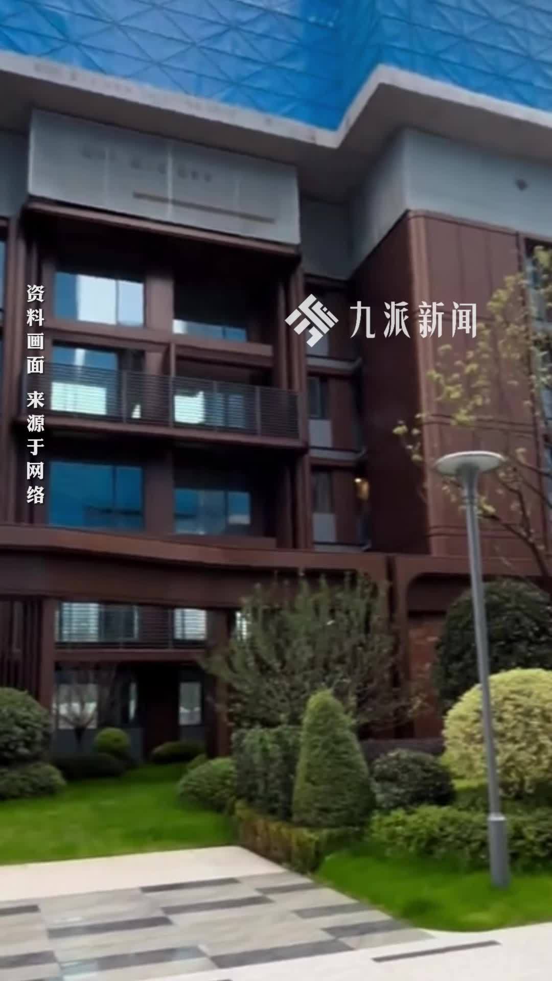 南京再现连夜排队抢房，销售经理：尝试劝退过，但仍人越来越多