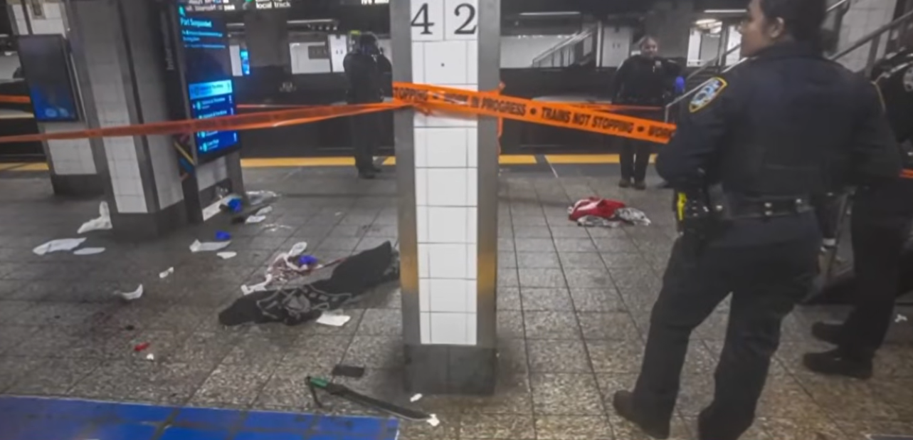 男子自称“路西法”在纽约车站持刀连砍3人，被警方击毙，身份曝光