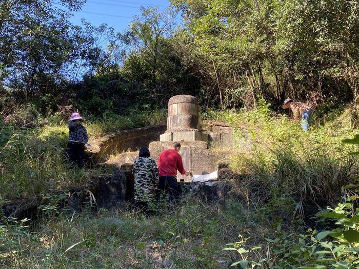 清康熙元年“第三代鉴源兴寿禅师塔”碑 | 黄檗金石录