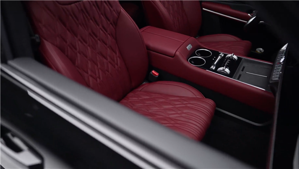 比黑夜还要纯粹 全新坦克500黑武士上市：36.5万起