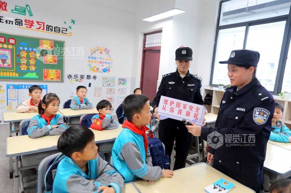 江西分宜:国家安全教育进课堂(图)