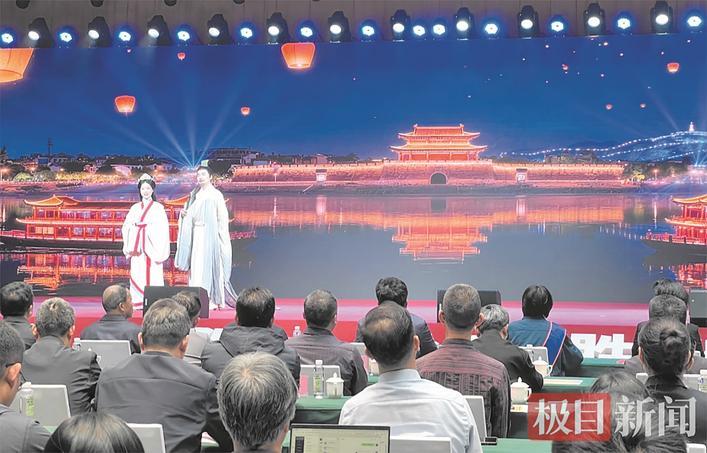 活动现场推介襄阳美景 通讯员供图