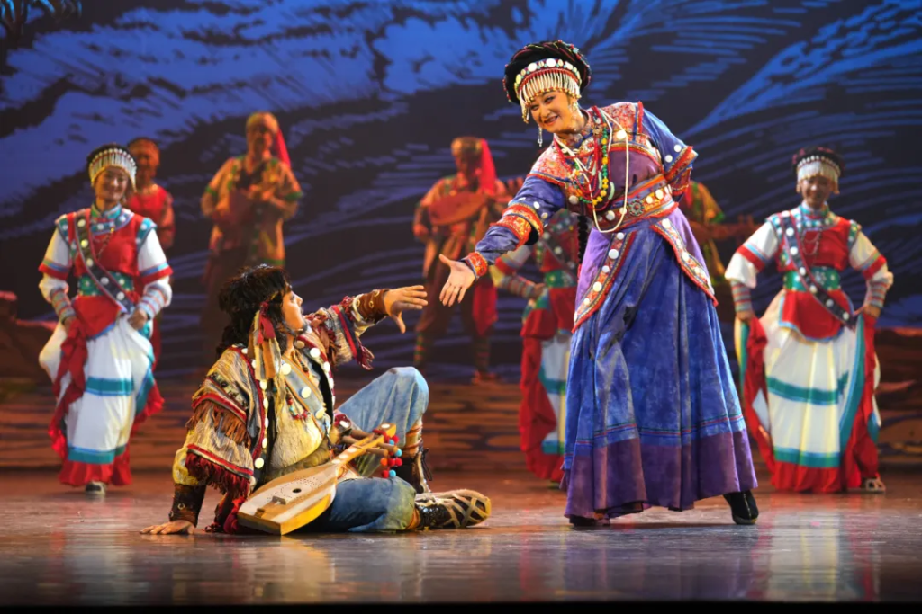 《石月亮》剧照