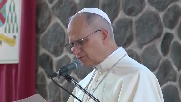 教皇暗指特朗普为私利操纵宗教